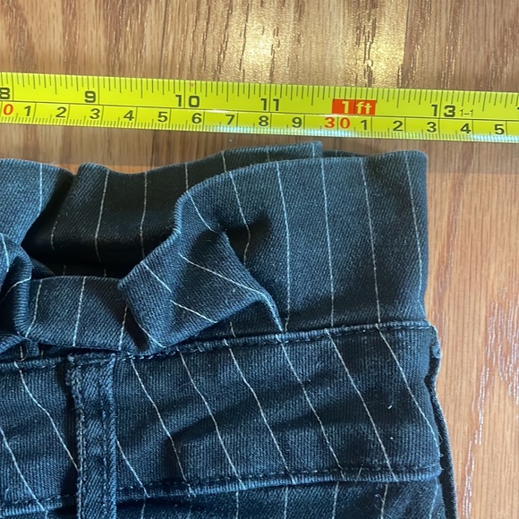 Free People Montella Black Pinstripe High Waisted Cropped Pants Size 2 - Picture 10 of 15